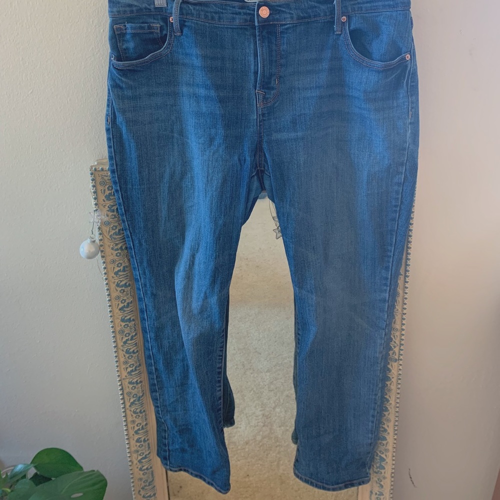 Midrise straight leg curve jeans